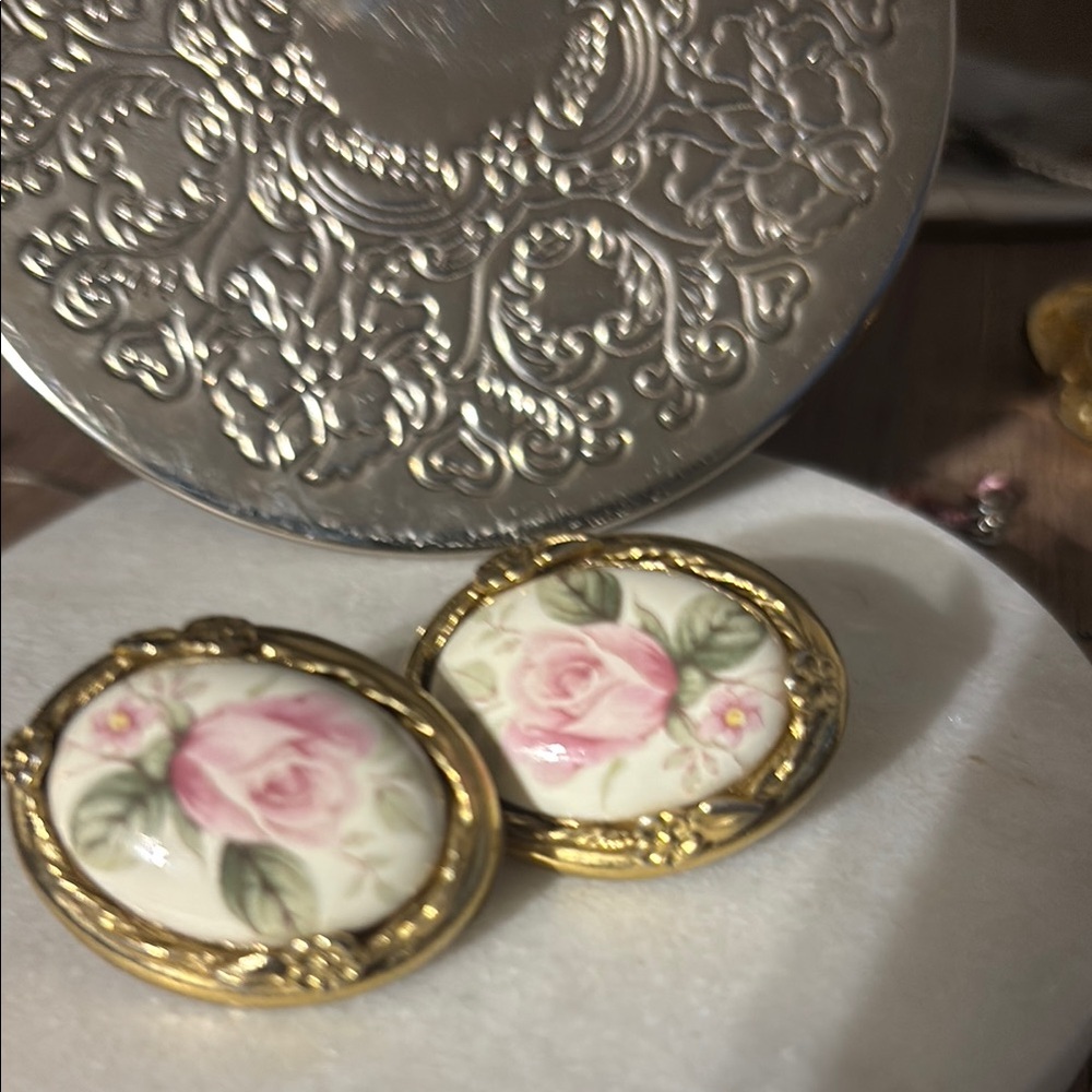 Floral Gold and Pink Earrings
